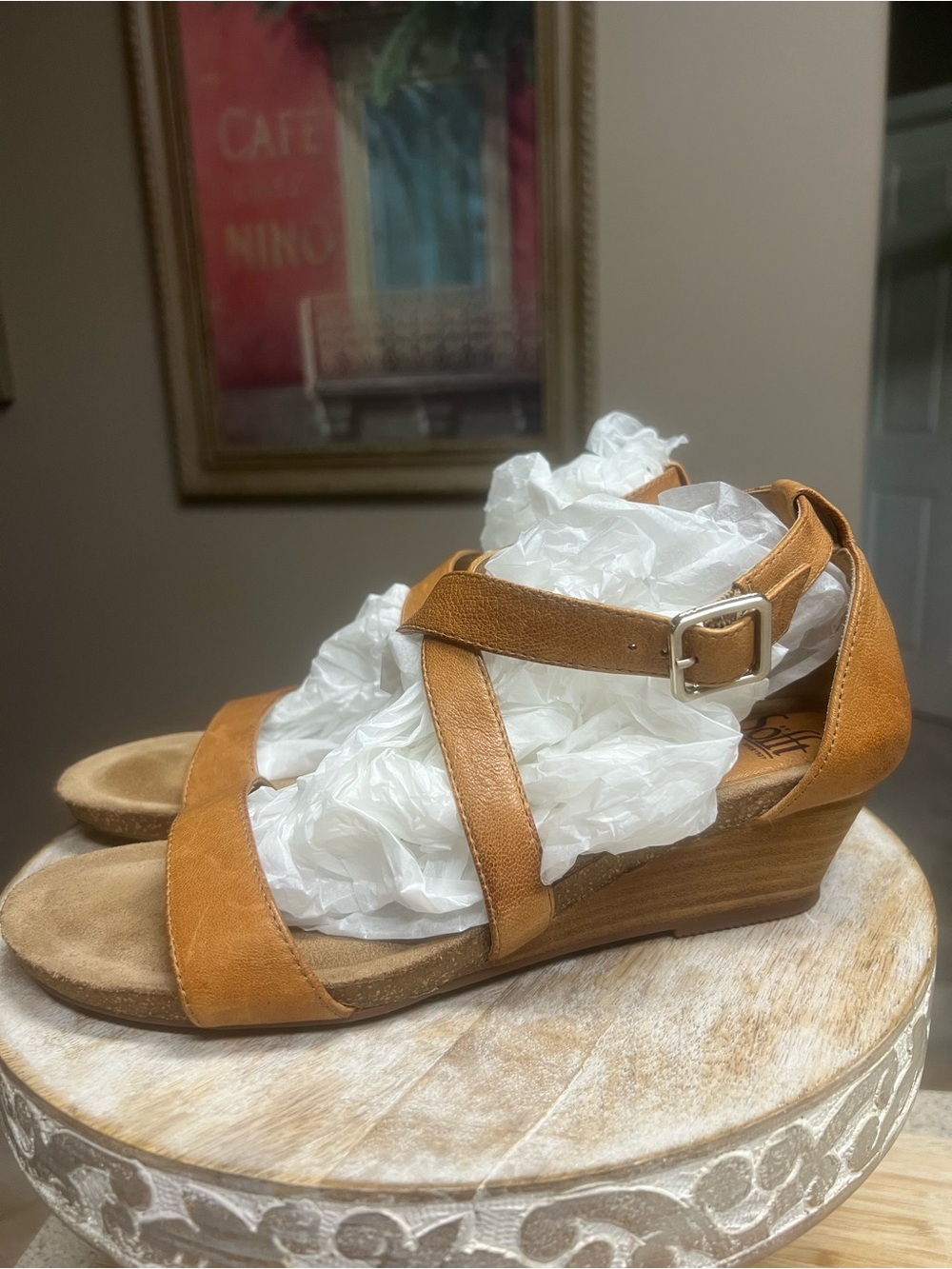 Sofft Leather Cross-Strap Sandals 9M